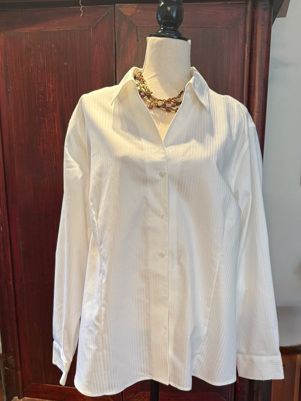 Jones New York White Striped Button-Down Shirt